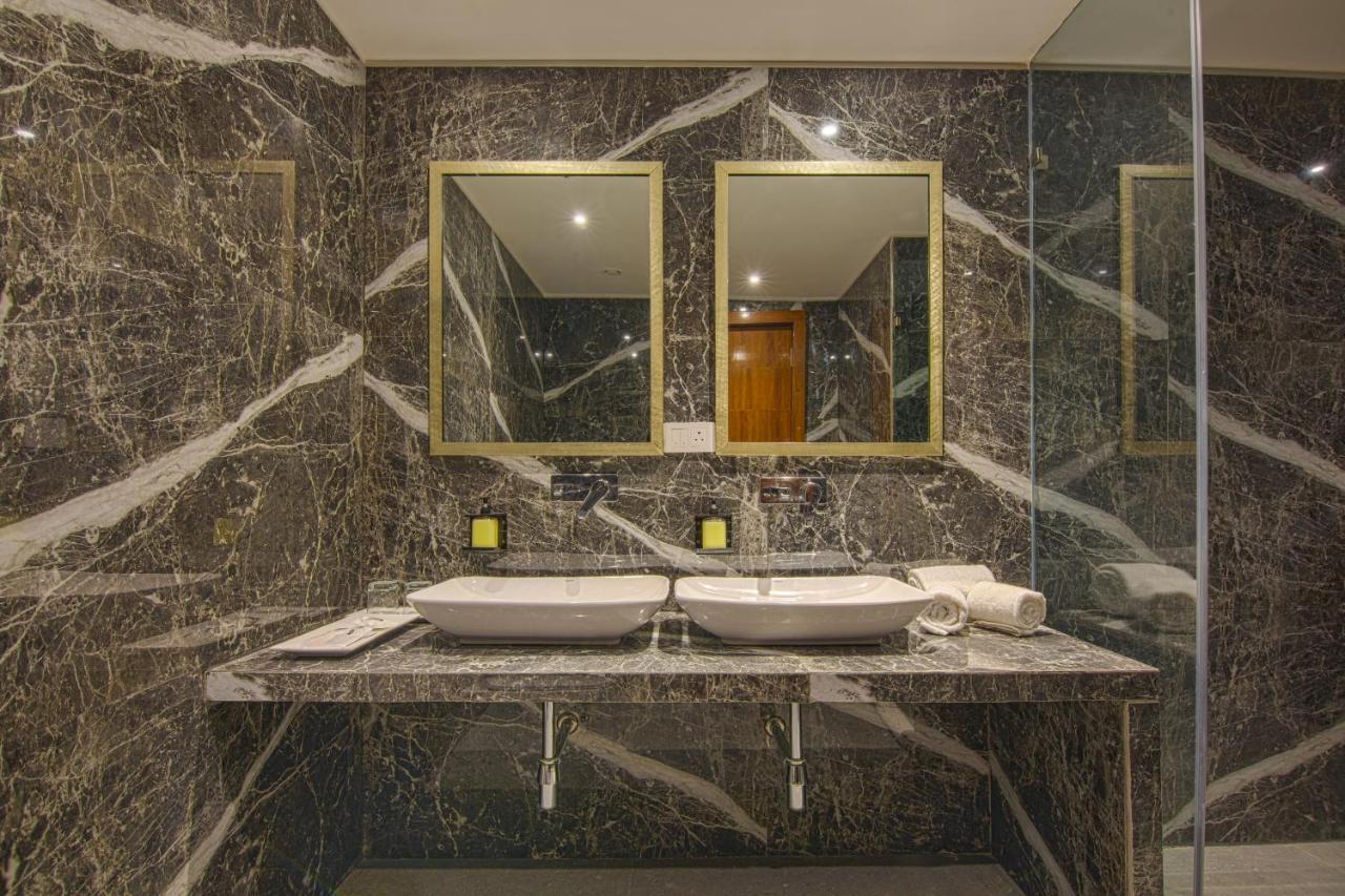 Sarovar Portico , Indore 호텔 외부 사진