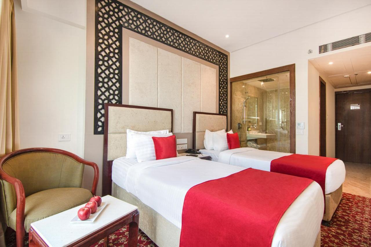 Sarovar Portico , Indore 호텔 외부 사진